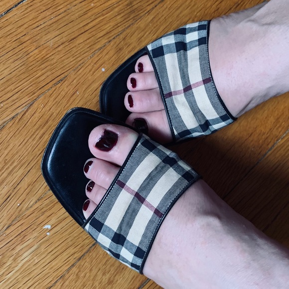 BURBERRY | Slip-on Heeled Tartan Sandals | HP🥂 - Picture 5 of 8